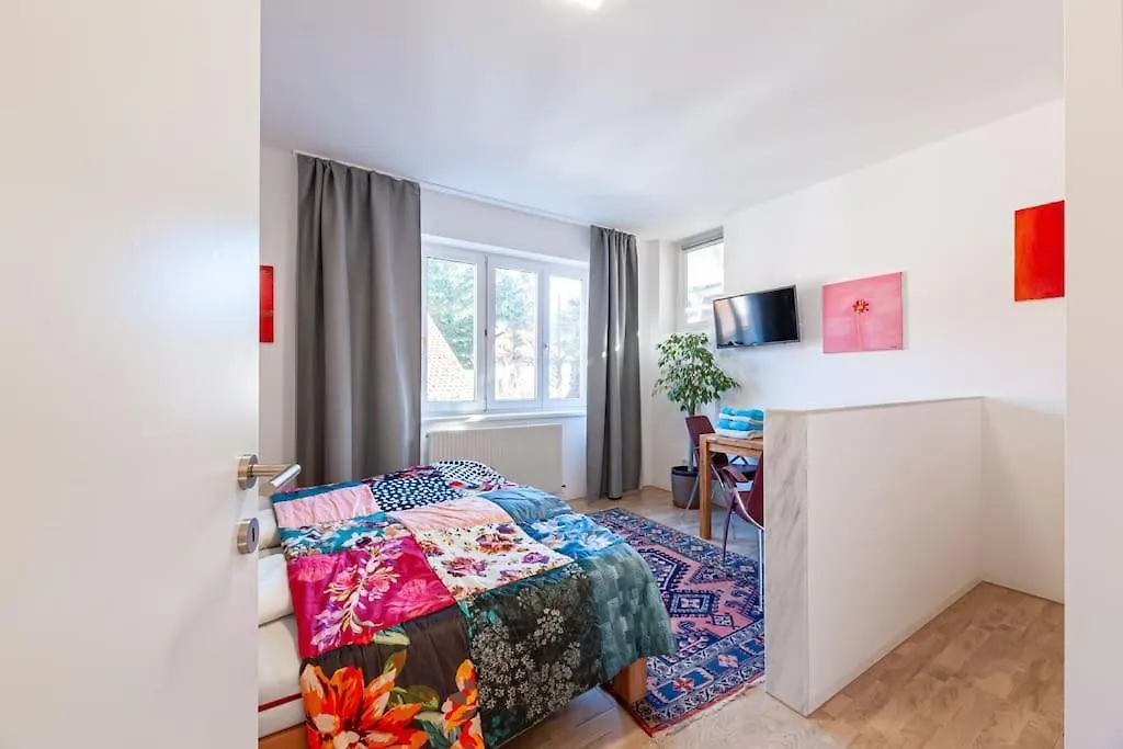 Apartment 5 - Bergblick Graz